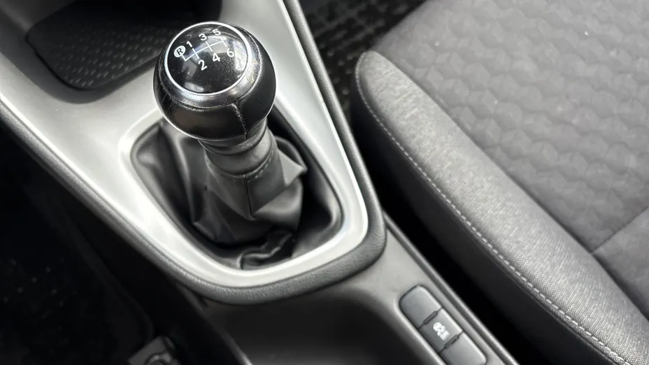 TOYOTA Yaris Yaris 1.5 Comfort