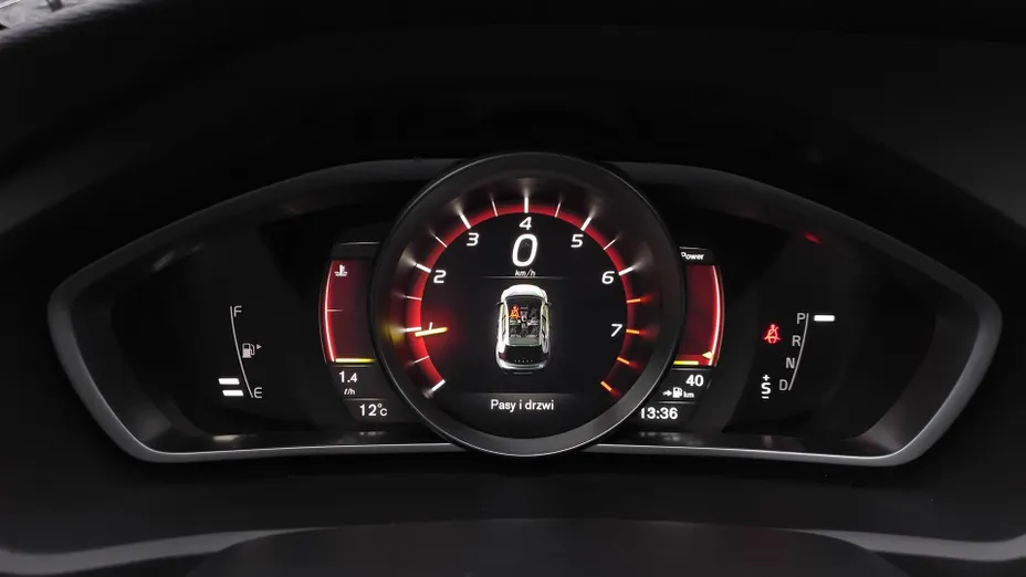 VOLVO V40 Cross Country V40 CC T3 Drive-E Summum aut