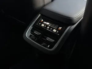 VOLVO V60 V60 B4 D Plus Dark aut