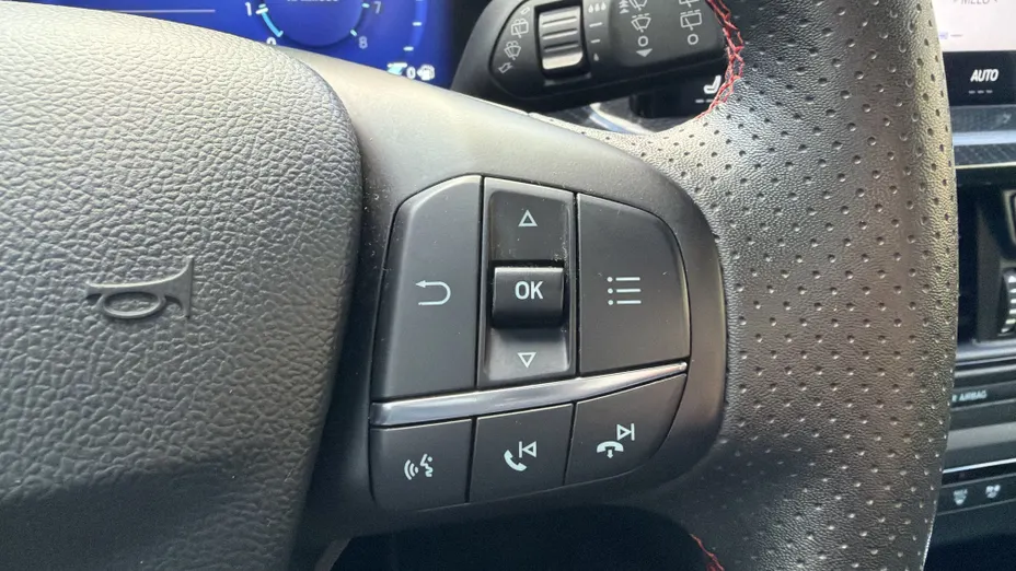 FORD Focus Focus 1.0 EcoBoost mHEV ST-Line X aut