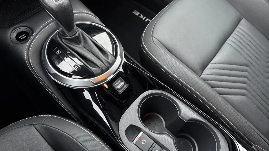 NISSAN Juke Juke 1.6 Hybrid Tekna AMT