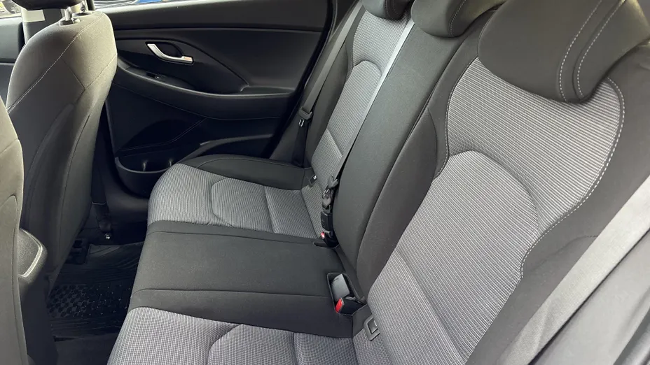 HYUNDAI i30 i30 1.0 T-GDI Modern