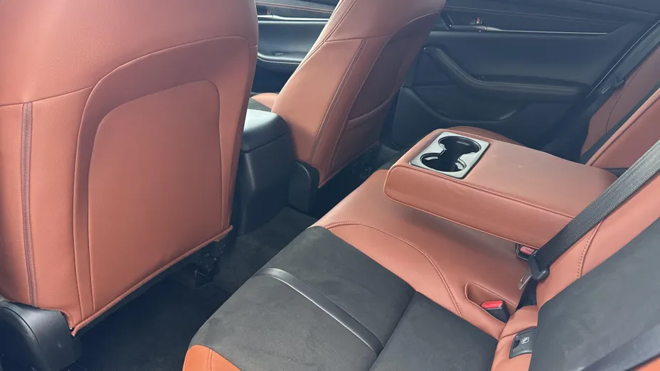 MAZDA 3 3 2.0 mHEV Nagisa aut