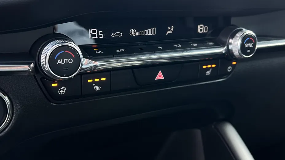 MAZDA 3 3 2.0 mHEV Exclusive-Line aut