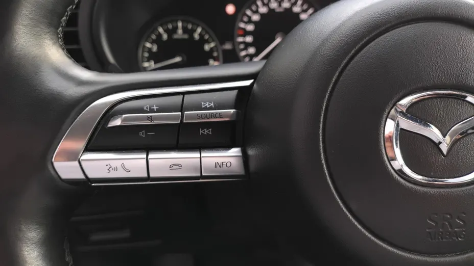 MAZDA 3 3 2.0 mHEV Kanjo aut