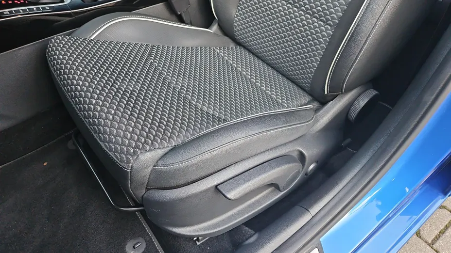 KIA Cee'd Ceed 1.6 GDI PHEV Business Line DCT