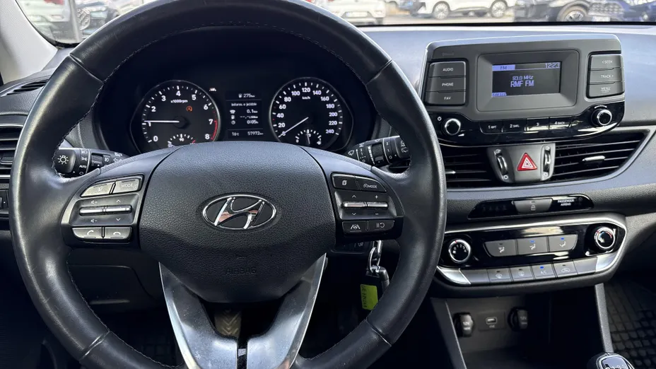 HYUNDAI i30 i30 1.0 T-GDI Modern