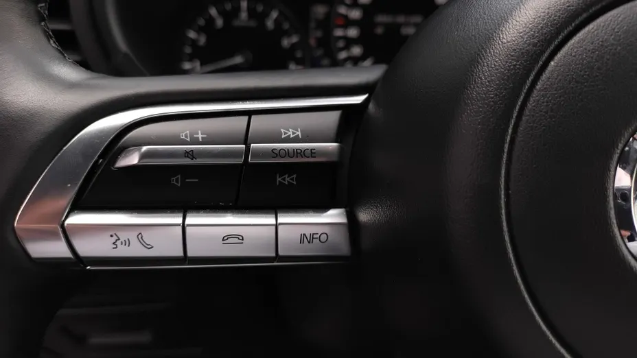 MAZDA 3 3 2.0 mHEV Kanjo