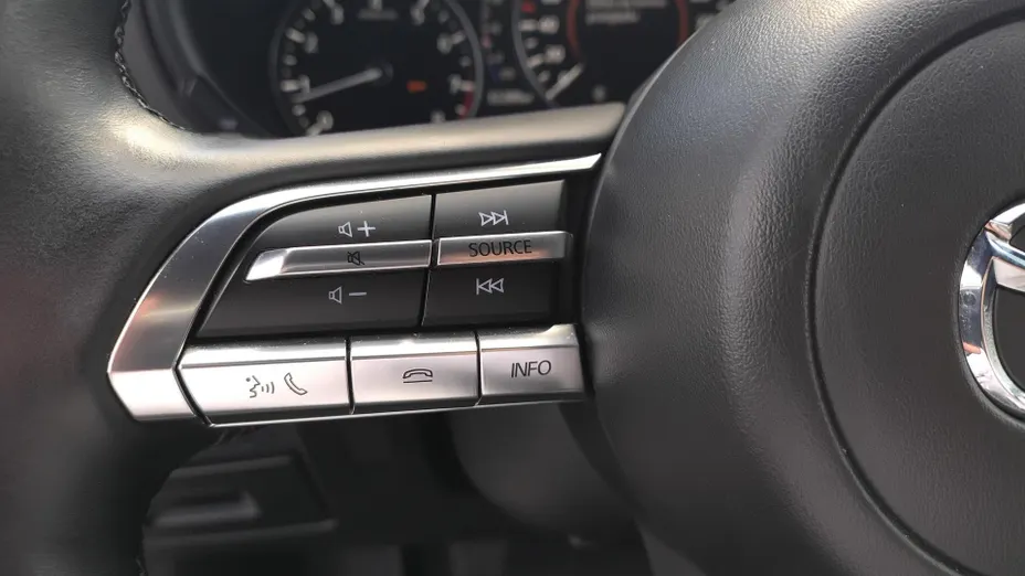 MAZDA 3 3 2.0 mHEV Kanjo