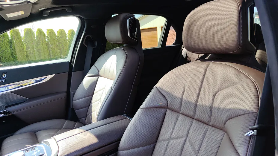 BMW Seria 7 750e PHEV xDrive M Sport sport-aut