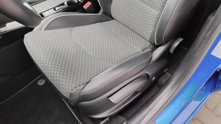 KIA Cee'd Ceed 1.6 GDI PHEV Business Line DCT