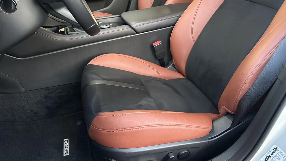 MAZDA 3 3 2.0 mHEV Nagisa aut