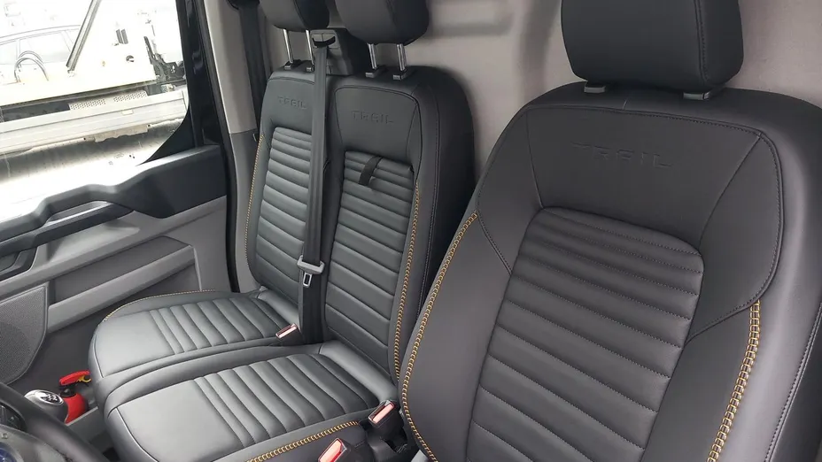 FORD Transit Custom Transit Custom 2.0 EcoBlue 320 L1H1 Trail Nowy