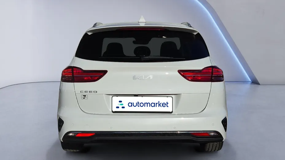 KIA Cee'd Ceed 1.5 T-GDI Tribute DCT