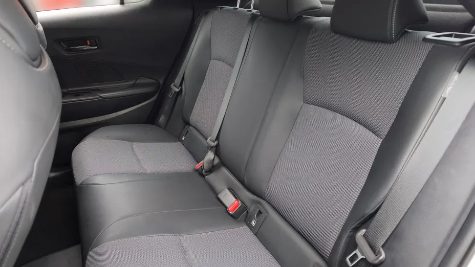TOYOTA C-HR C-HR 2.0 PHEV Dynamic Force Executive