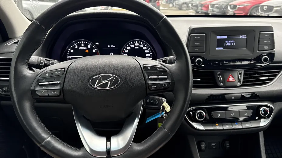 HYUNDAI i30 i30 1.5 DPI Modern