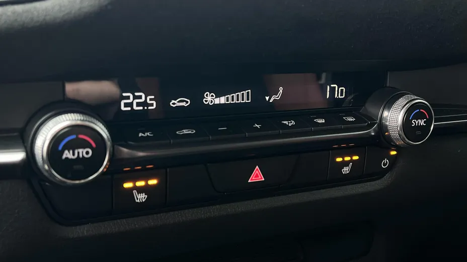 MAZDA CX-30 CX-30 2.0 mHEV Nagisa 2WD aut