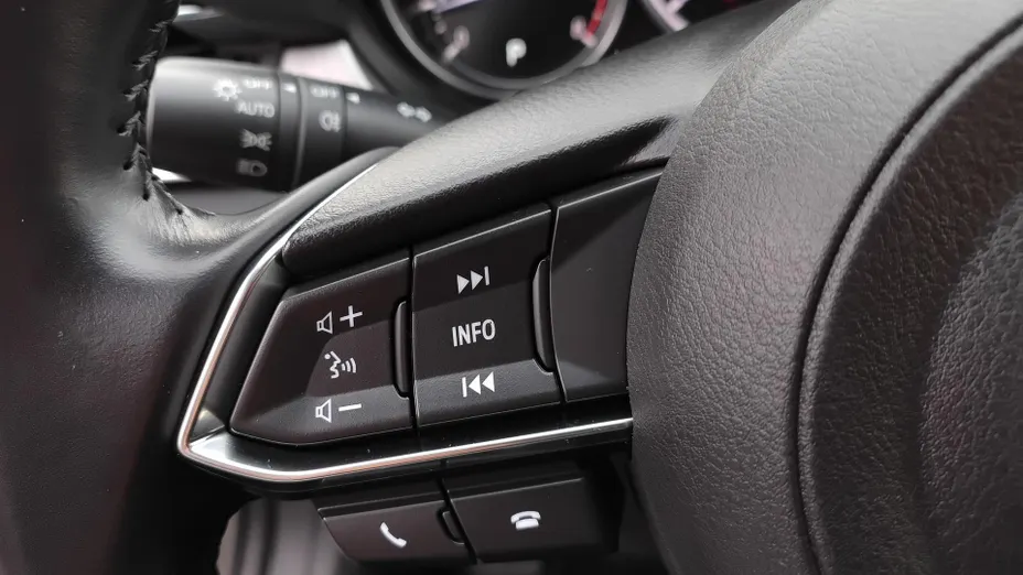 MAZDA 6 6 2.0 Center-Line aut