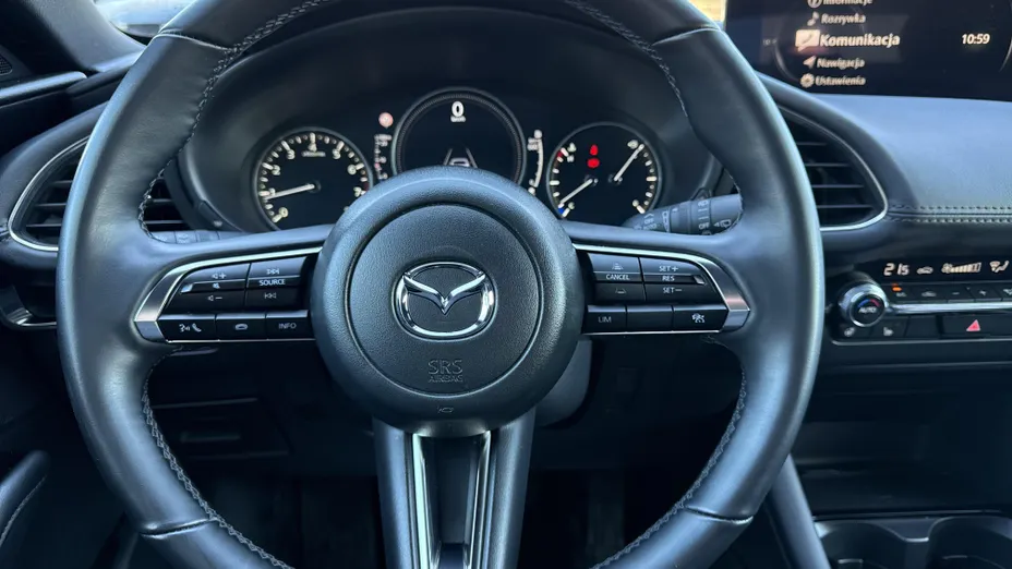 MAZDA 3 3 2.0 mHEV Centre-Line