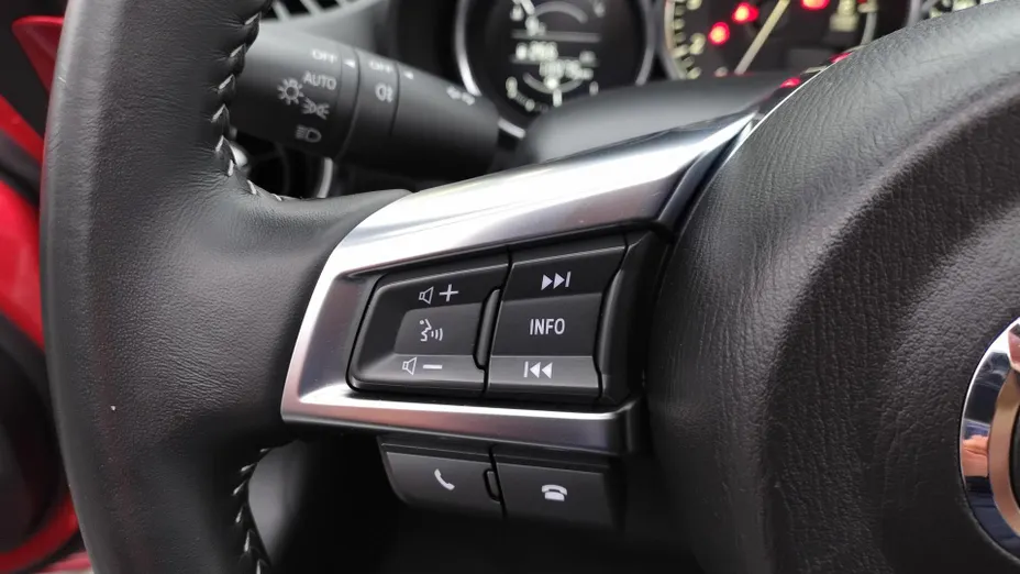 MAZDA MX-5 MX-5 2.0 Exclusive-Line i-ELOOP