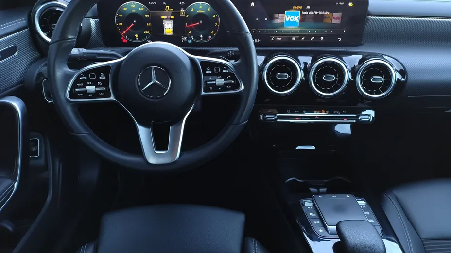 MERCEDES-BENZ CLA CLA 200 7G-DCT