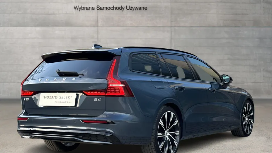 VOLVO V60 V60 B4 D Plus Dark aut