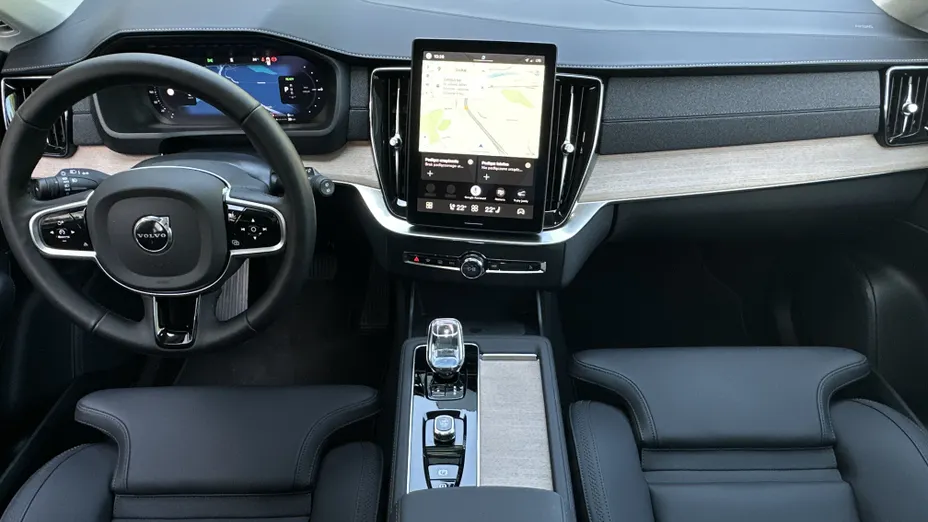 VOLVO XC90 XC90 B5 B AWD Plus Bright 7os aut