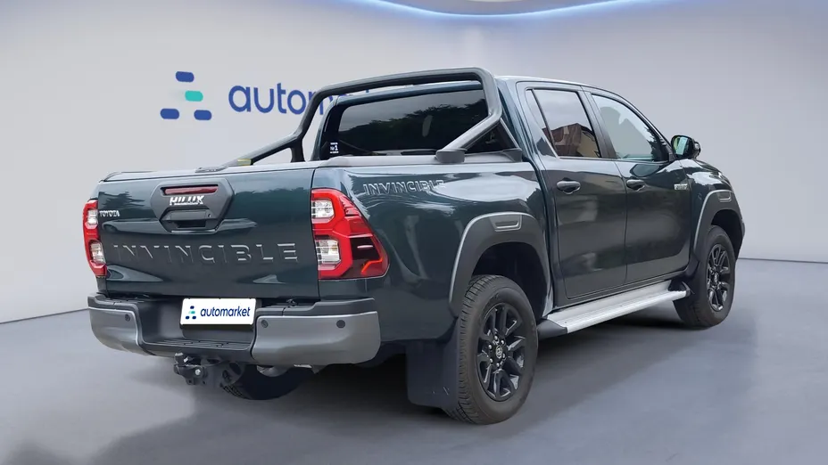 TOYOTA HiLux Hilux 2.8 D-4D mHEV Double Cab Invincible 4x4 aut