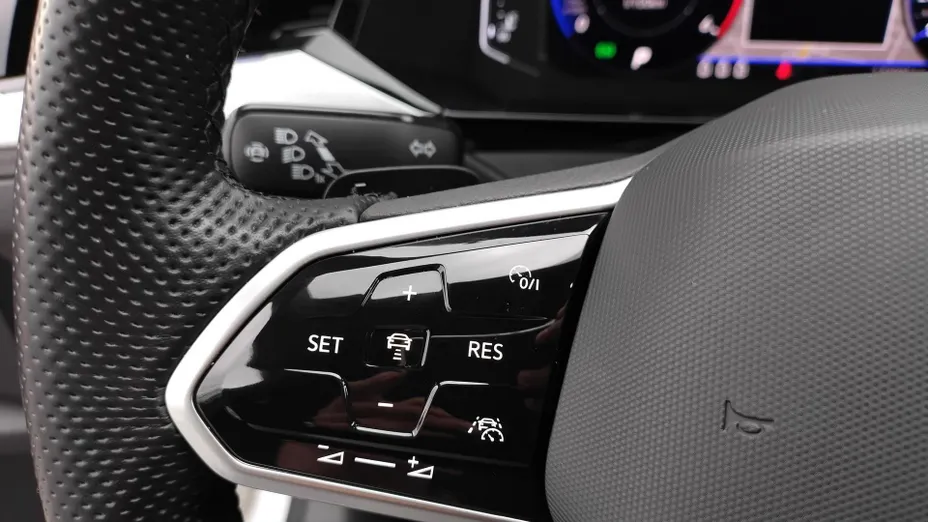 VOLKSWAGEN Arteon Arteon 2.0 TDI 4Motion R-Line DSG