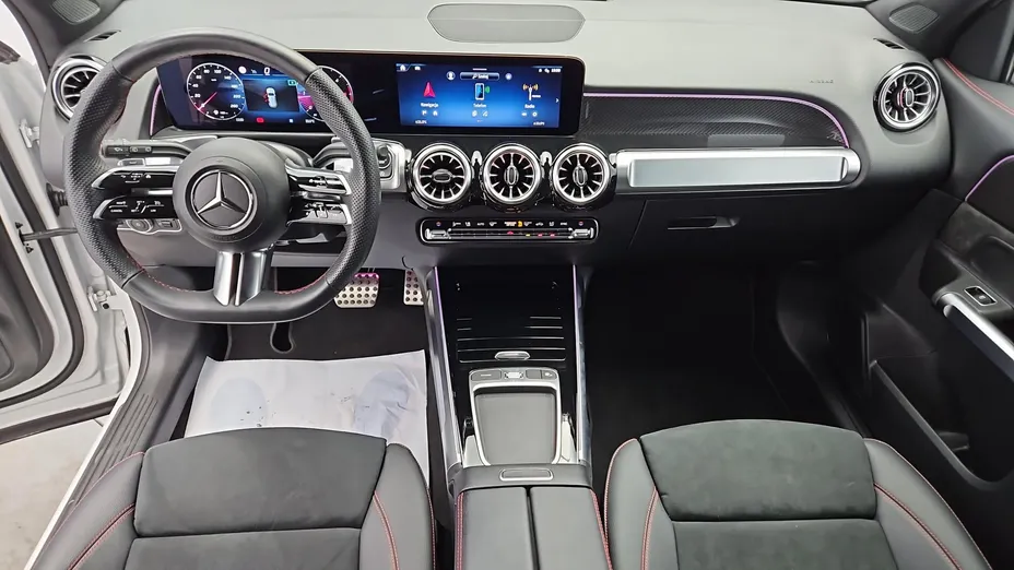 MERCEDES-BENZ GLB GLB 200 d AMG Line 8G-DCT