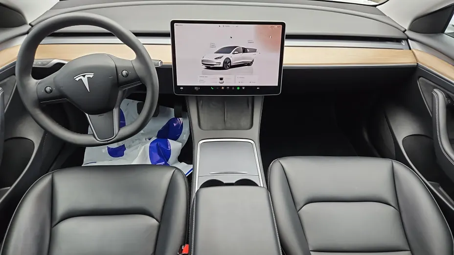 TESLA Model 3 3 Long Range RWD