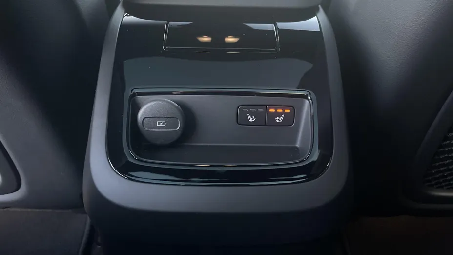 VOLVO V60 V60 T6 AWD Plug-In Hybrid Ultra Dark aut