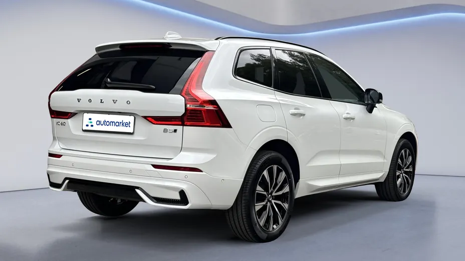 VOLVO XC60 XC60 B5 B AWD Plus Dark aut