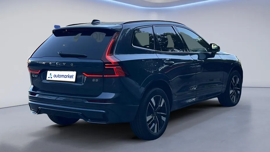 VOLVO XC60 XC60 B5 B AWD Plus Dark aut