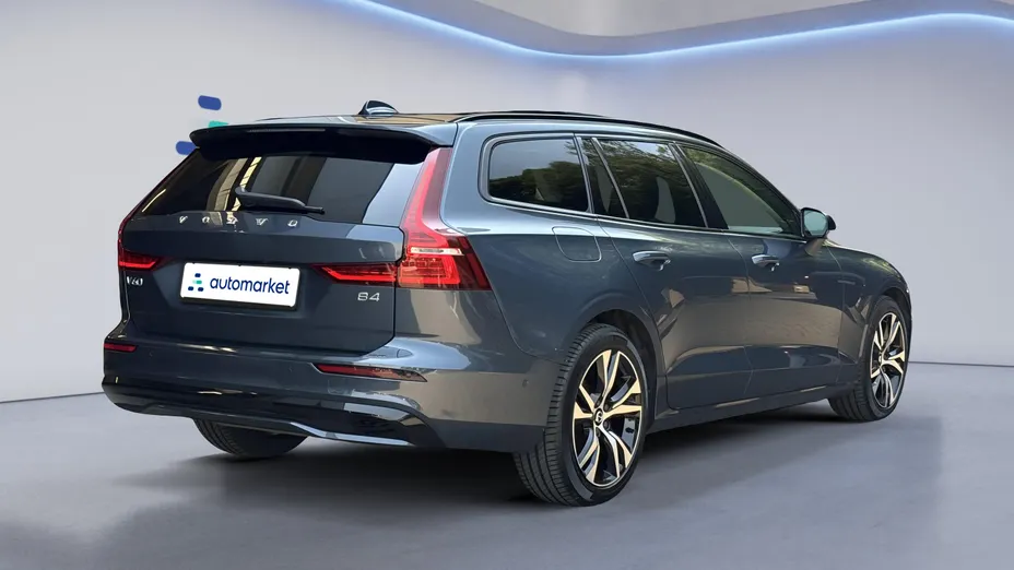 VOLVO V60 V60 B4 B Plus Dark aut