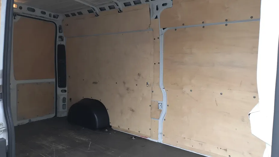 PEUGEOT Boxer Boxer 335 BlueHDi L3H2