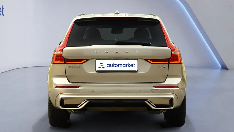 VOLVO XC60 XC60 T8 Plug-In Hybrid AWD Polestar Engineered aut