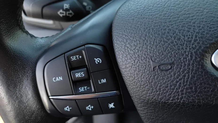 FORD Transit Custom Transit Custom Kombi 320 L2H1 Trend