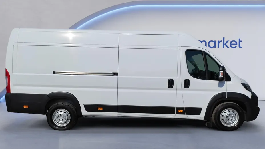 PEUGEOT Boxer Boxer 435 BlueHDi L4H2 Premium