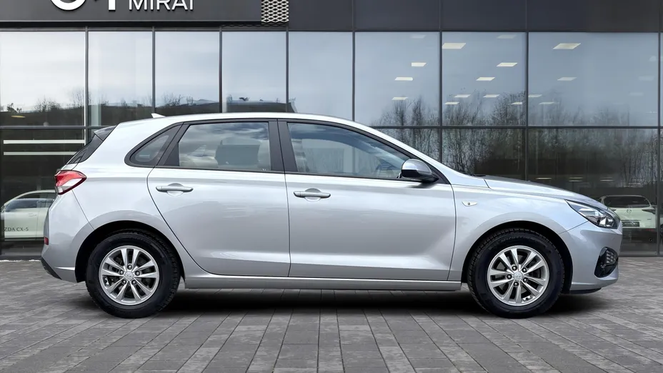 HYUNDAI i30 i30 1.5 DPI Modern