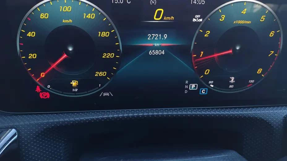 MERCEDES-BENZ CLA CLA 200 7G-DCT