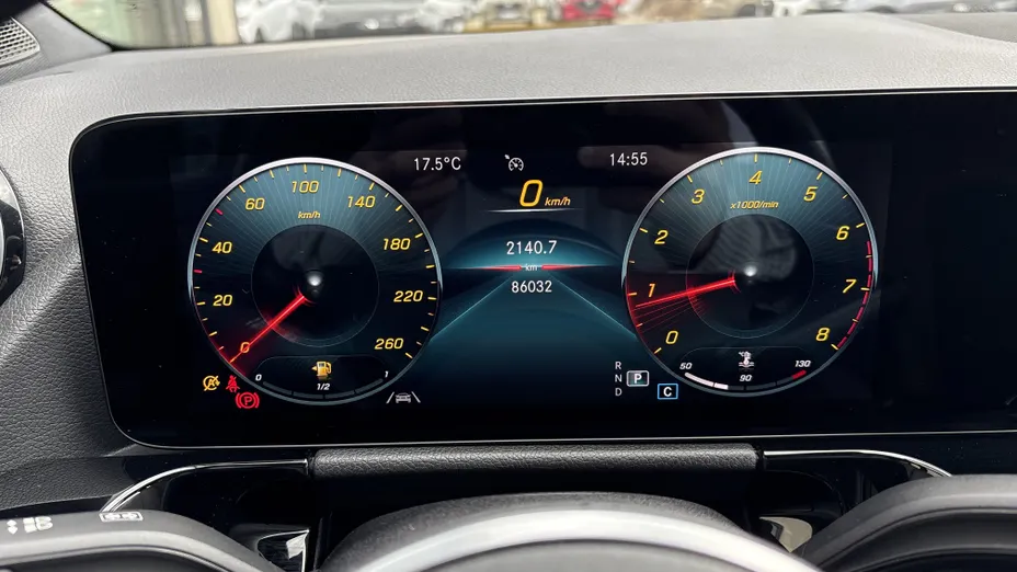 MERCEDES-BENZ GLA GLA 200