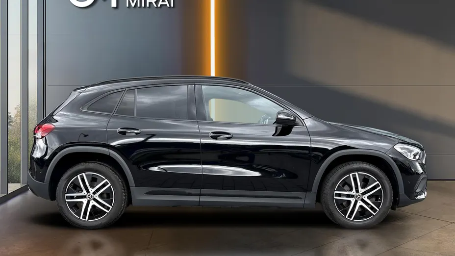 MERCEDES-BENZ GLA GLA 200