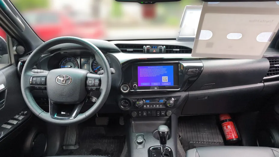 TOYOTA HiLux Hilux 2.8 D-4D mHEV Double Cab Invincible 4x4 aut
