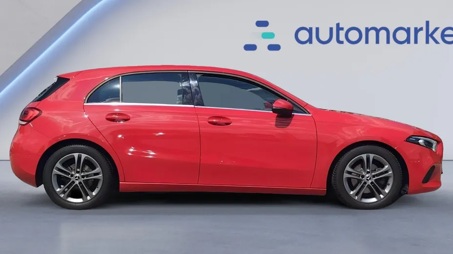 MERCEDES-BENZ A Klasa A 180 7G-DCT Urban