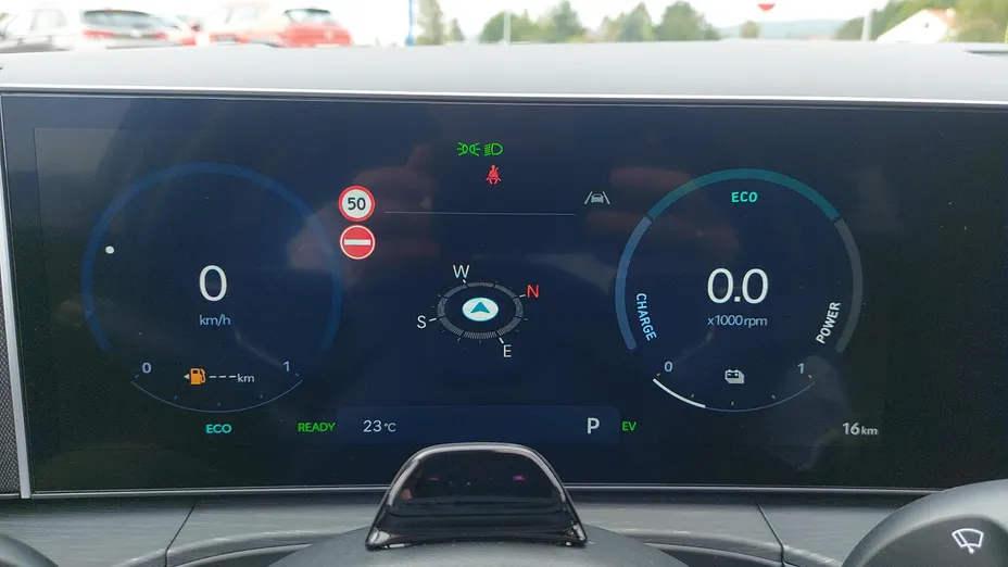 HYUNDAI Santa Fe Santa Fe 1.6 T-GDI HEV Platinum 4WD aut 7os. Nowy