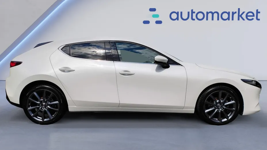 MAZDA 3 3 2.0 mHEV Kanjo