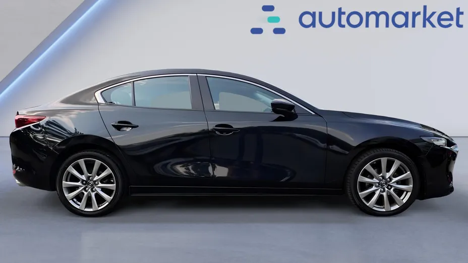 MAZDA 3 3 2.0 mHEV Centre-Line aut
