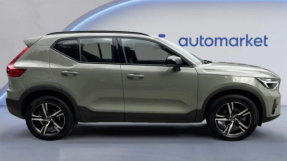 VOLVO XC40 XC40 B4 Plus Dark aut