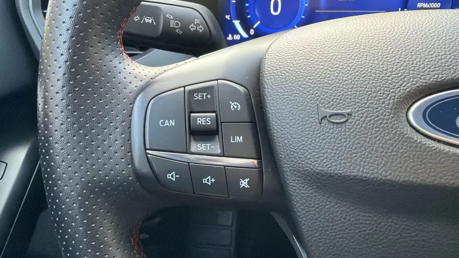 FORD Focus Focus 1.0 EcoBoost mHEV ST-Line X aut
